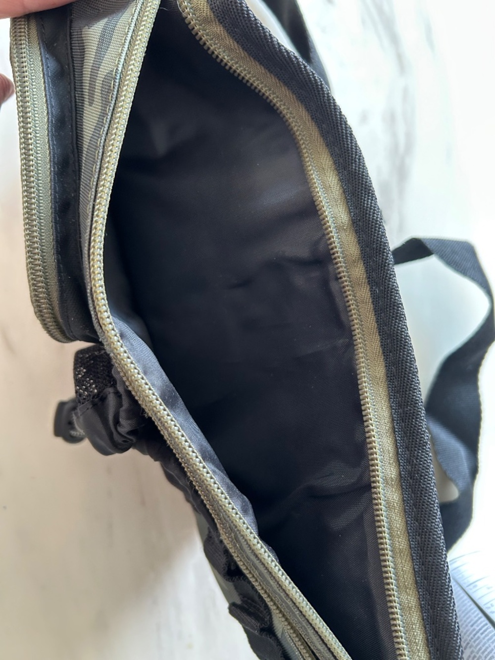 Puma side bag - Picture 3 of 4